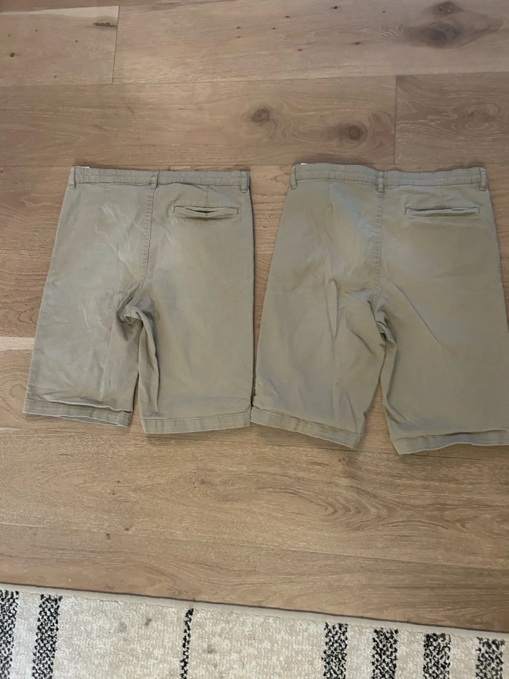 Old Navy Tan Khaki Shorts - Neutral Tan 2 Pairs Size 20
